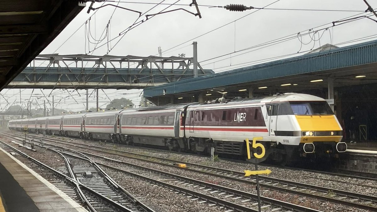 Alumina 💜🏳️⚧️ tweet media