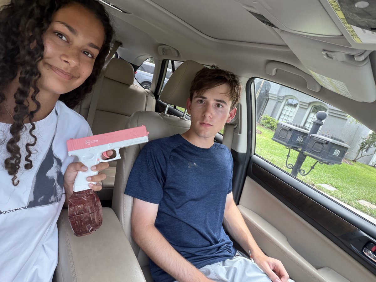 ForDaHose's tweet photo. @WaterWars2026 Julia C killed Tyler J from @WetnDangerous https://t.co/IFiaYQ3Lkt
