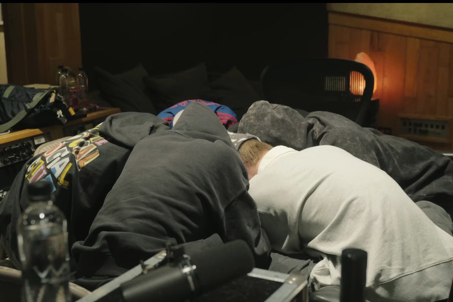 Ivy Is RED tweet media