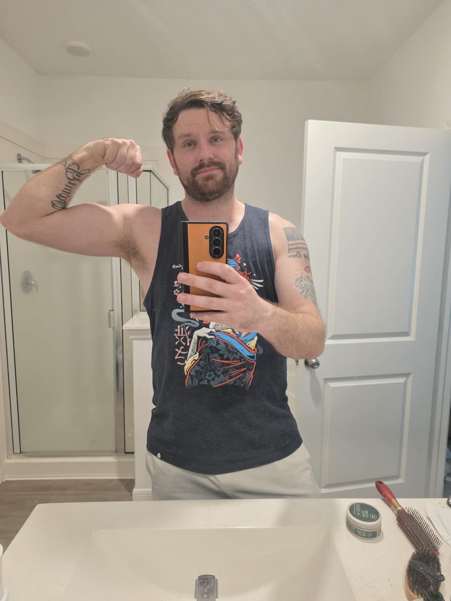 Master Bron Solo⚔️🔌 tweet media