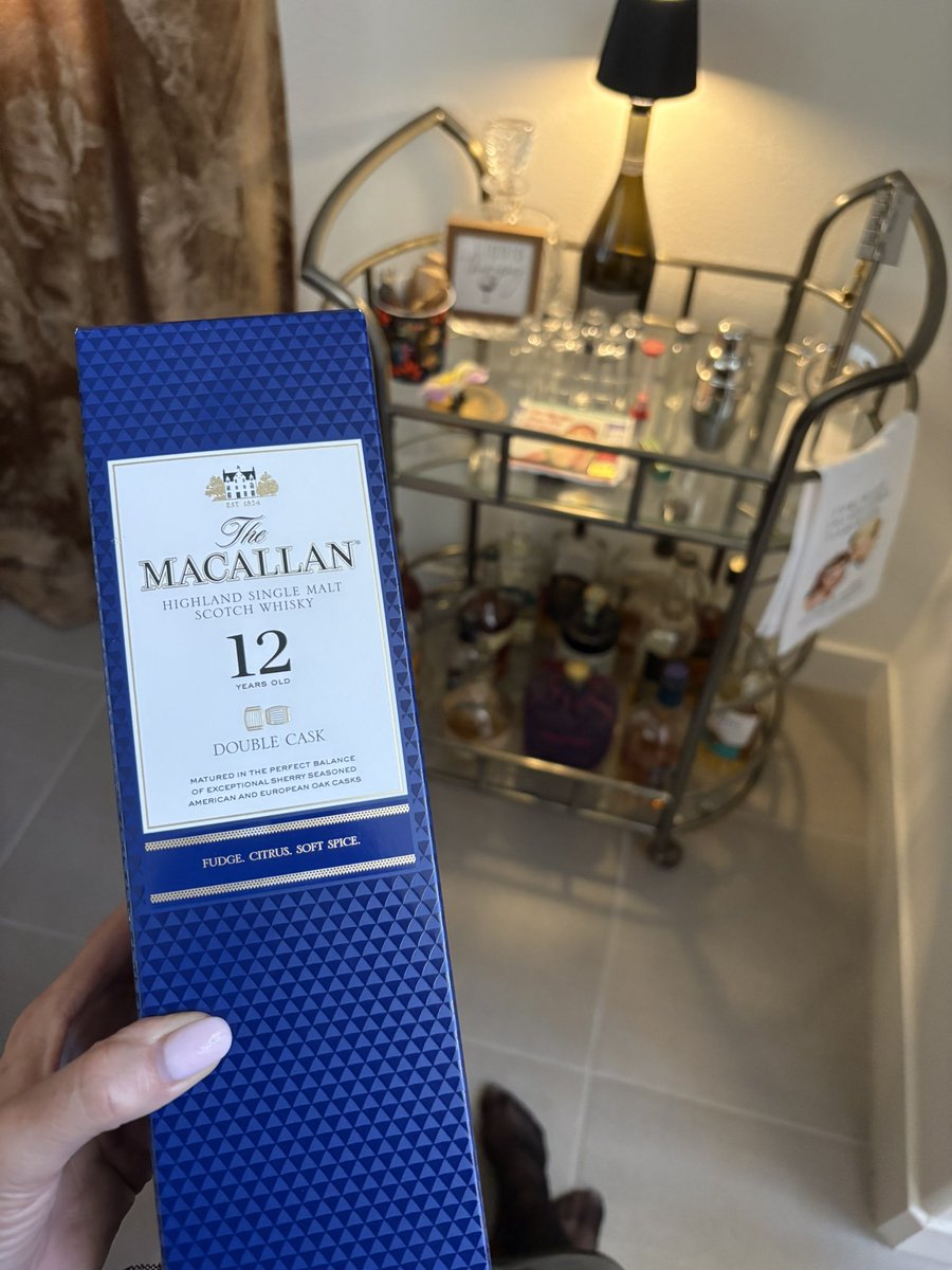 Mistress Gweneth tweet media