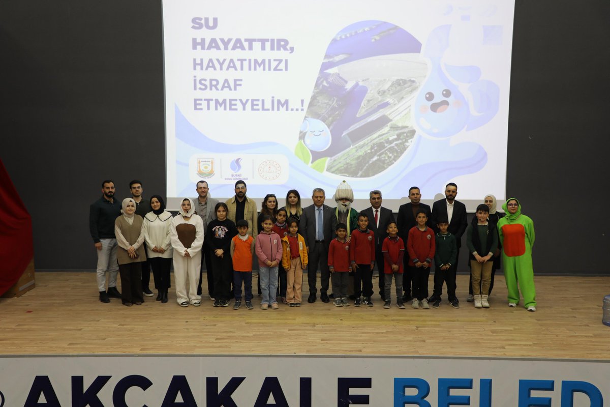 hasahe63's tweet photo. “Su Tasarrufu Kahramanları” Akçakale’de! ŞUSKİ Genel Müdürlüğü ile Şanlıurfa M.E.M iş birliğinde,@gobekltpkltrsnt ekibiyle miniklerimiz su tasarrufu ve bilincini eğlenceli Tiyatro oyunuyla öğrendi.

 #urfadaçocuktiyatrosu #Şuski #gobeklitepekultursanat #SuTasarrufuKahramanları https://t.co/Fs8pnzpl16