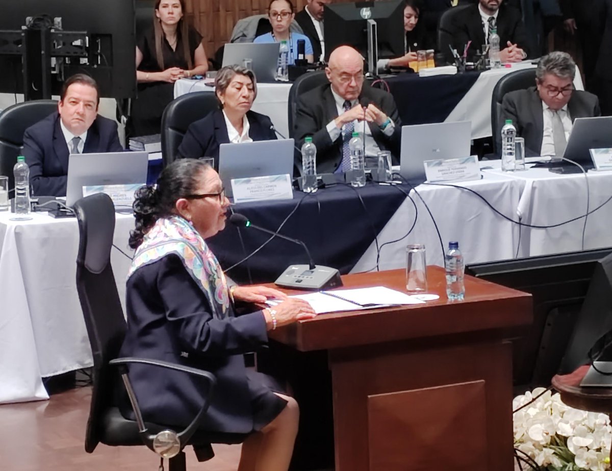 PublinewsGT's tweet image. 🎯Consuelo Porras defiende un tercer período en el Ministerio Público ante la #PostuladoraMP. 

¿Qué opinas? 

#MP #Guatemala #ConsueloPorras #Justicia #PolíticaGT

publinews.gt/noticias/2026/…