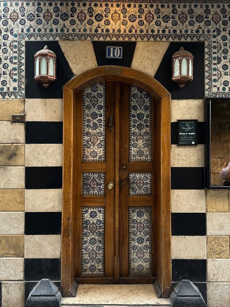 This is world tweet media