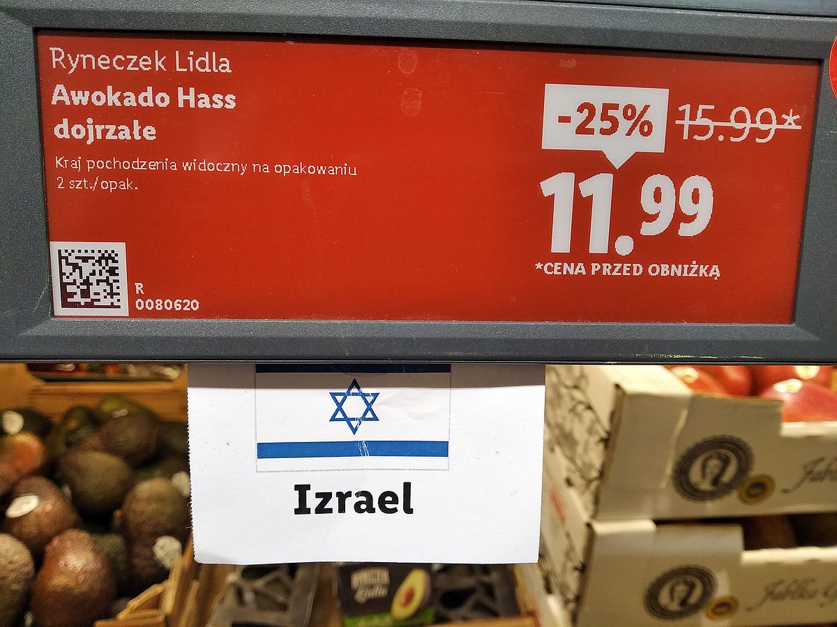 BalcerekJozef's tweet image. Takiego wała ludobójcy! Wstyd dla #Lidl że handluje z nimi. Może - jako Niemcy - nic by nie mieli przeciwko z handlem z Nazistami. To i z #Izrael można, prawda?