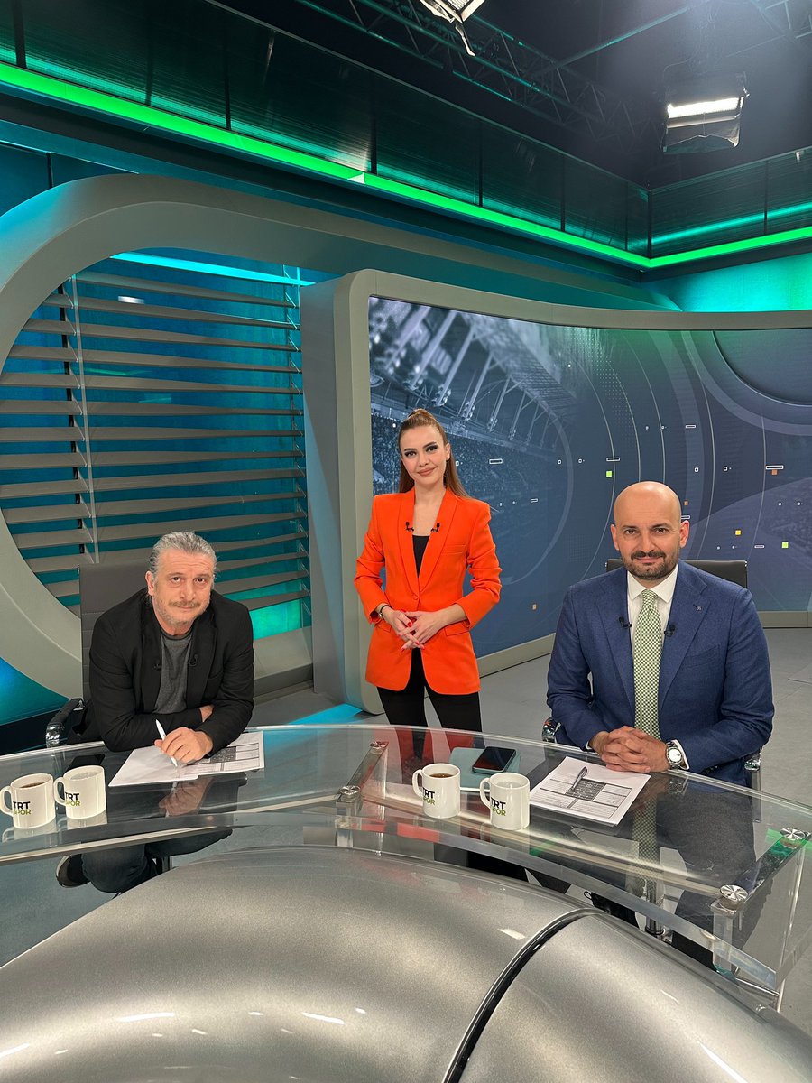 Ezgi Sütcü tweet media