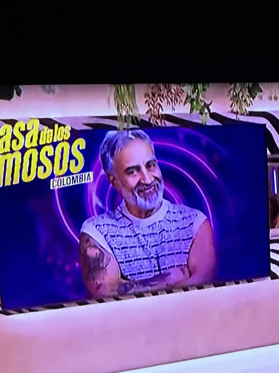 Vengo del futuro:
Eulalio en 2056 seguirá siendo recordado por corroncho, vulgar, polleron, ordinario y detestado por Colombia y varios países.
 #LaCasaDeLosFamososCol3
