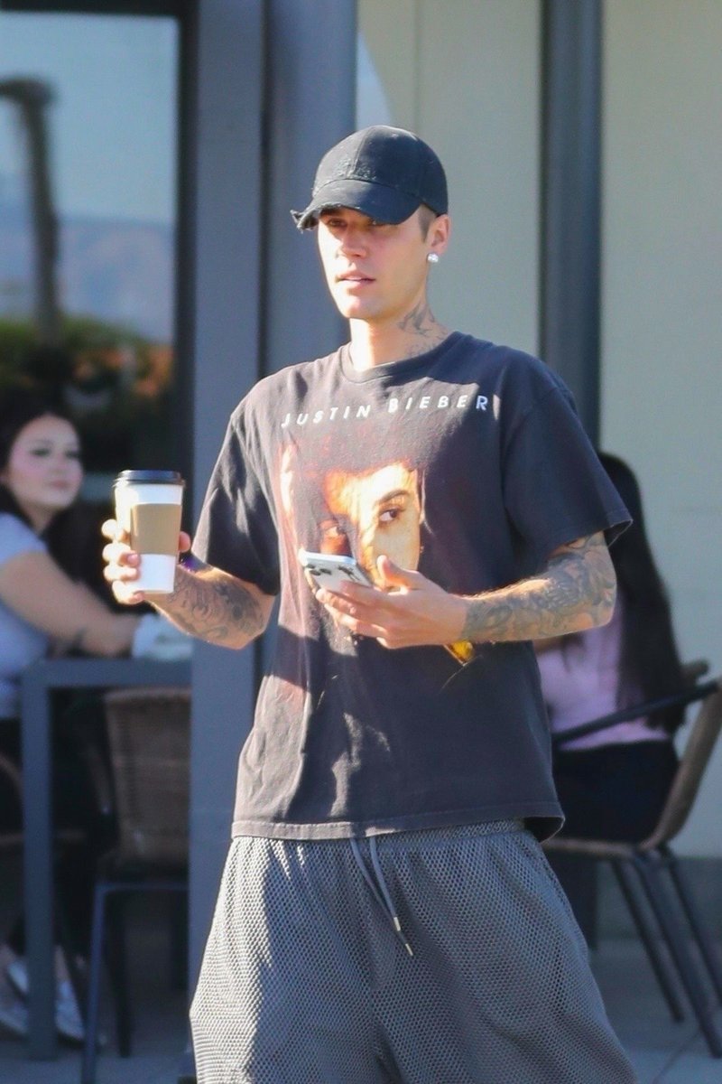 Justin Bieber Dumps tweet media