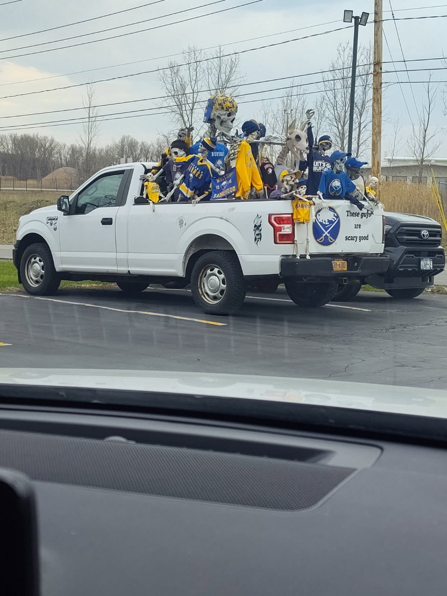 Bleed Blue and Gold tweet media