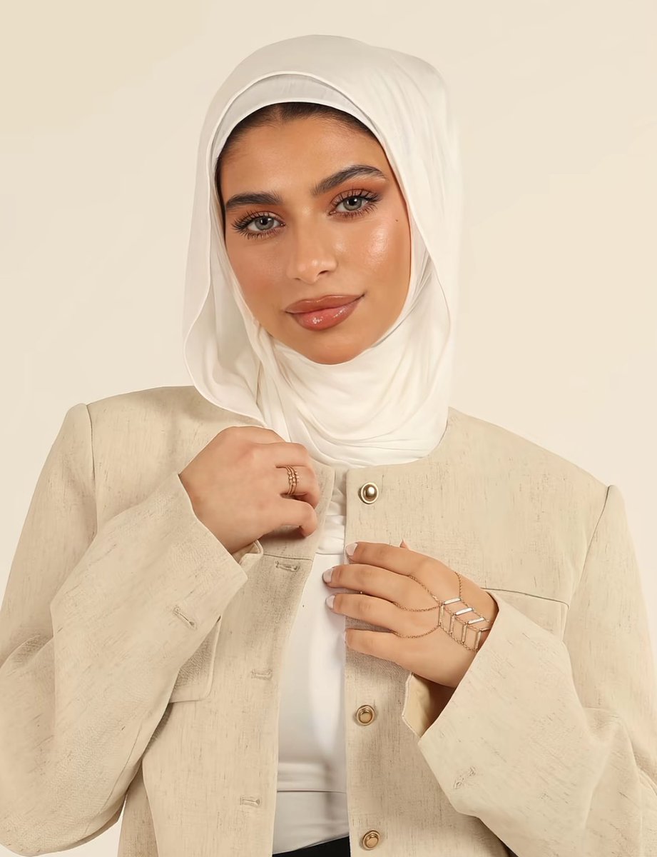 قورجس tweet media