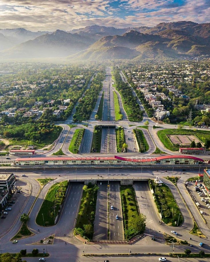 beauti_animals's tweet photo. 📍Capital of Pakistan Islamabad 🇵🇰 https://t.co/hOOkmWts5x