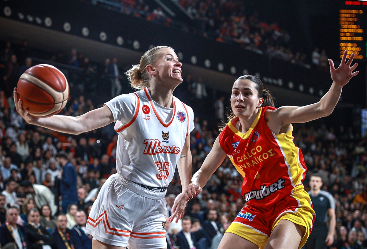 asistanaliz's tweet photo. 🏆 ÇİMSA ÇBK MERSİN, KADINLAR EUROCUP ŞAMPİYONU!

🇹🇷 Temsilcimiz ÇİMSA ÇBK Mersin, ilk maçta 5 farkla yendiği Athinaikos'a 2 sayı farkla mağlup olmasına rağmen final serisini kazandı ve Kadınlar EuroCup 2025-2026 sezonunda kupanın sahibi oldu! https://t.co/4P0bj5lrA9