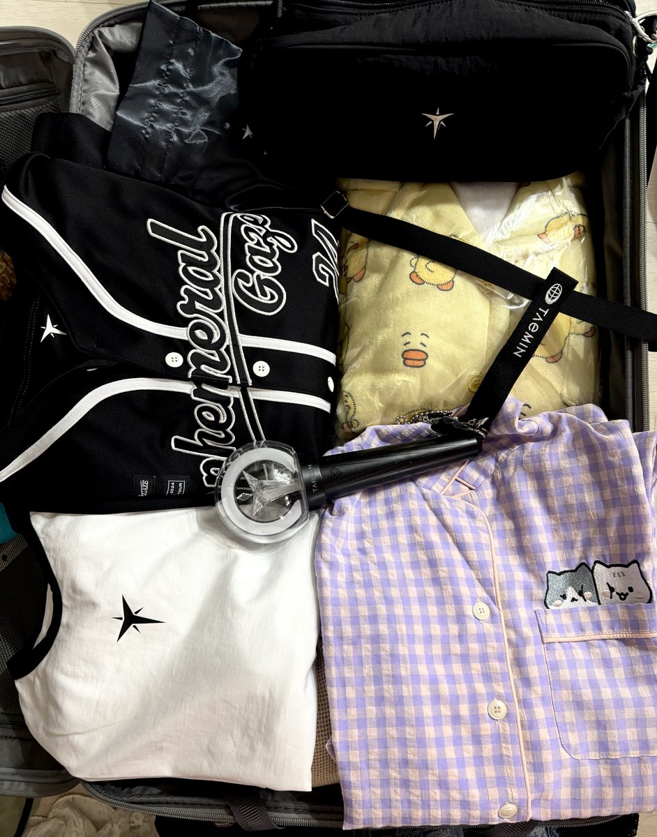 김가네…🦄 tweet media