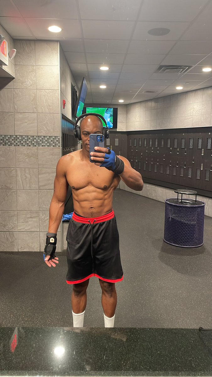 Whitfield Lewis, MD 🇦🇬🇺🇸 tweet media