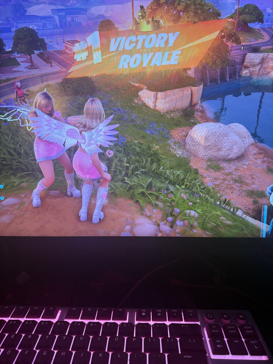 𝕭𝖗𝖎🕸️ tweet media