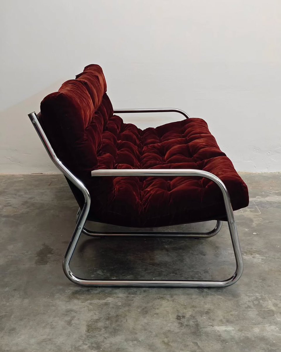 interiorsuckerr's tweet image. 70's sling sofa in burgundy velvet