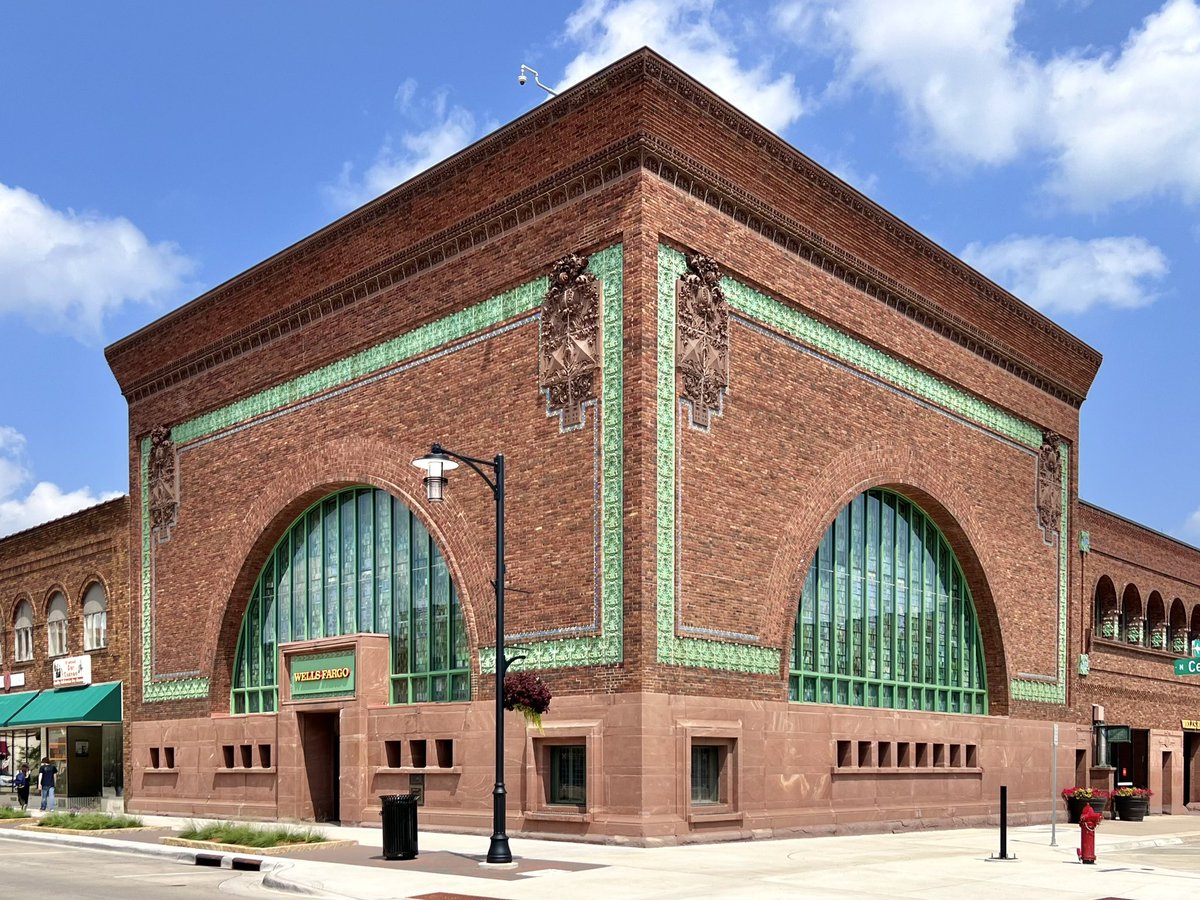 WhiteyNorthcutt's tweet photo. Owatonna, Minnesota 

The National Farmers Bank (1908) https://t.co/dXSoZYvz7d