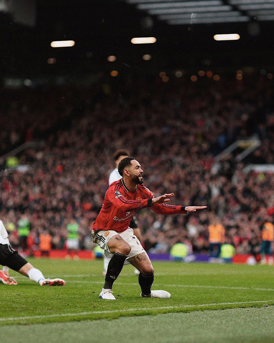 𝐅𝐚𝐧 𝟏𝟎 tweet media