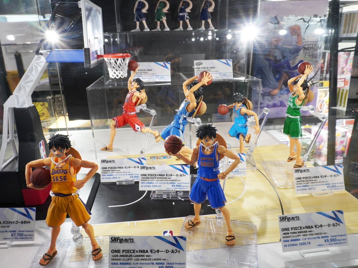 魂ストア にて 『ONE PIECE』×『NBA』 コラボレーションアイテム展示中