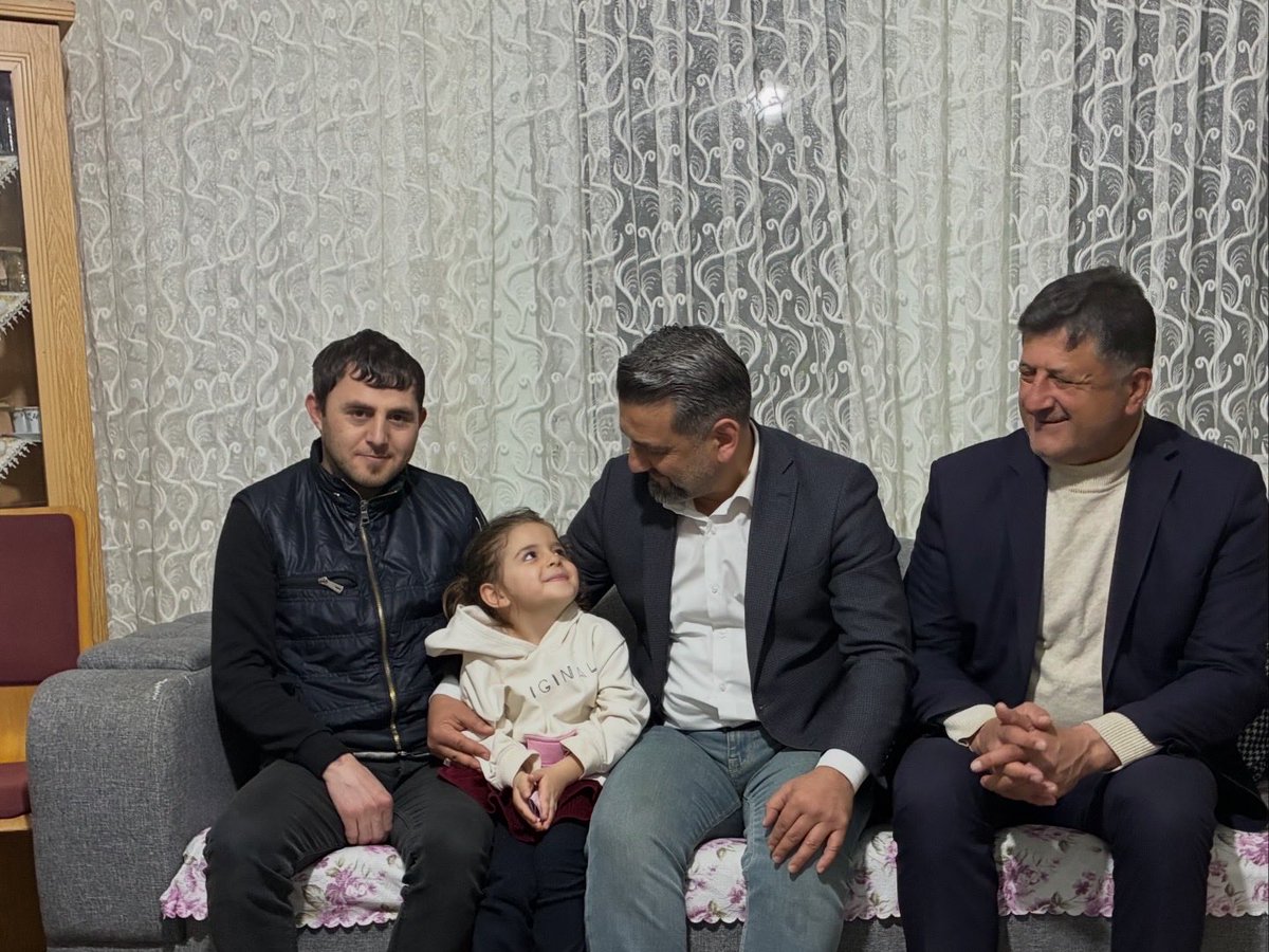 Rahmet-i Rahman’a kavuşan Yaşar Yalçın abimizin kıymetli ailesini evlerinde ziyaret ederek acılarını paylaştık.
Rabbim merhuma rahmet eylesin, ailesine ve yakınlarına sabır versin.