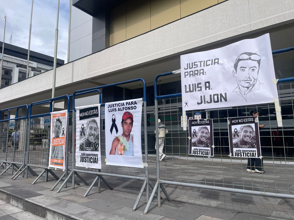 LaHistoria tweet media