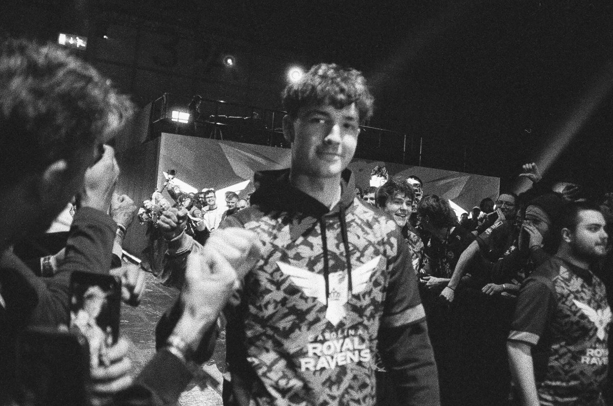 edsk1e's tweet photo. Some more faces of the CDL shot on film

🎞️- Ilford Delta 3200 B&amp;W 35mm https://t.co/29Vb6U599c
