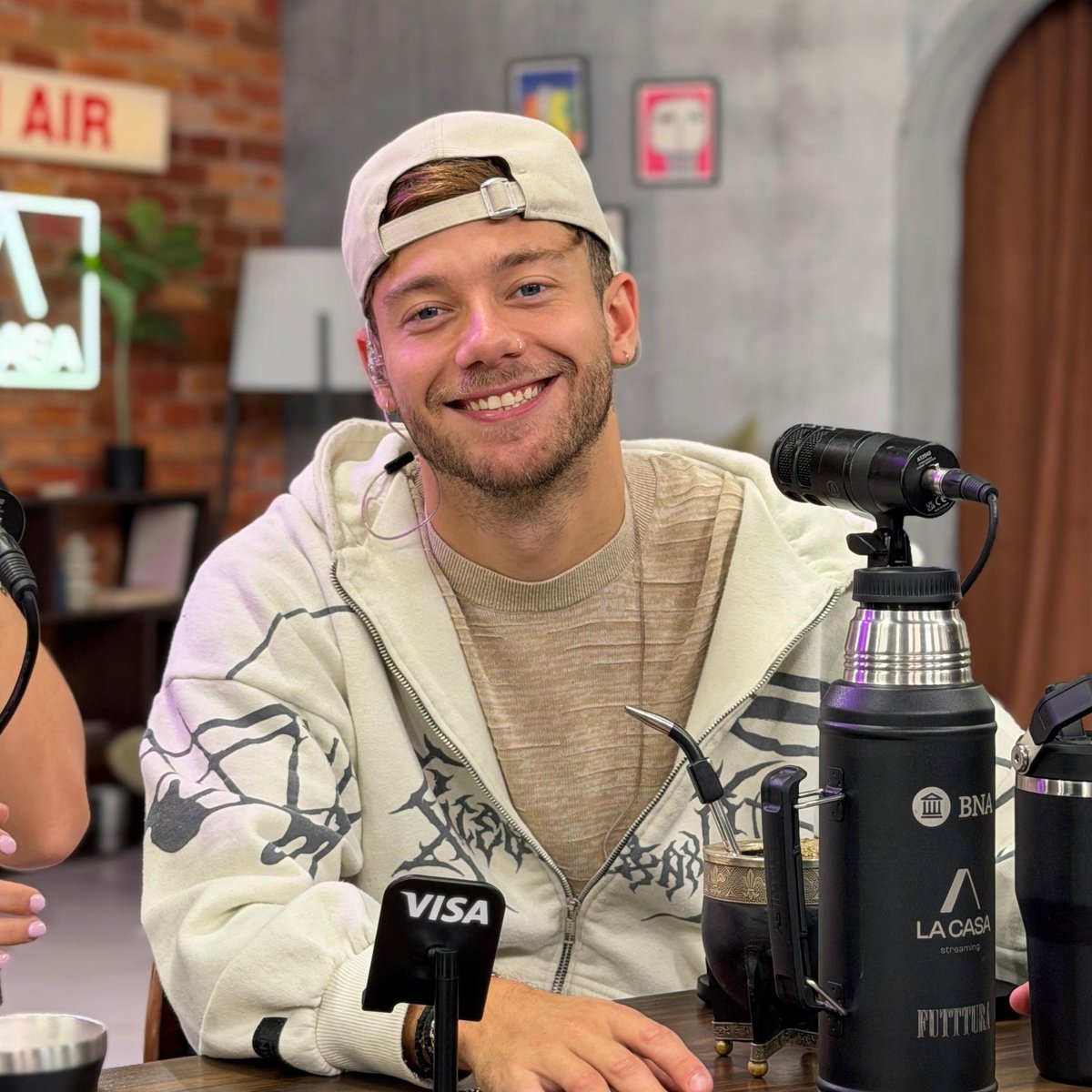 LA CASA Streaming tweet media