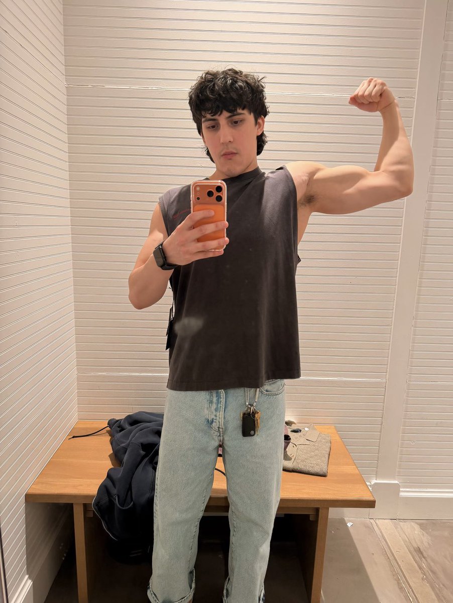 𓆩𝕰𝖗𝖔𓆪 𝖂𝖆𝖓𝖓𝖆𝖇𝖊 𝖕𝖗𝖔-𝖈𝖗𝖊𝖆𝖙𝖔𝖗 tweet media