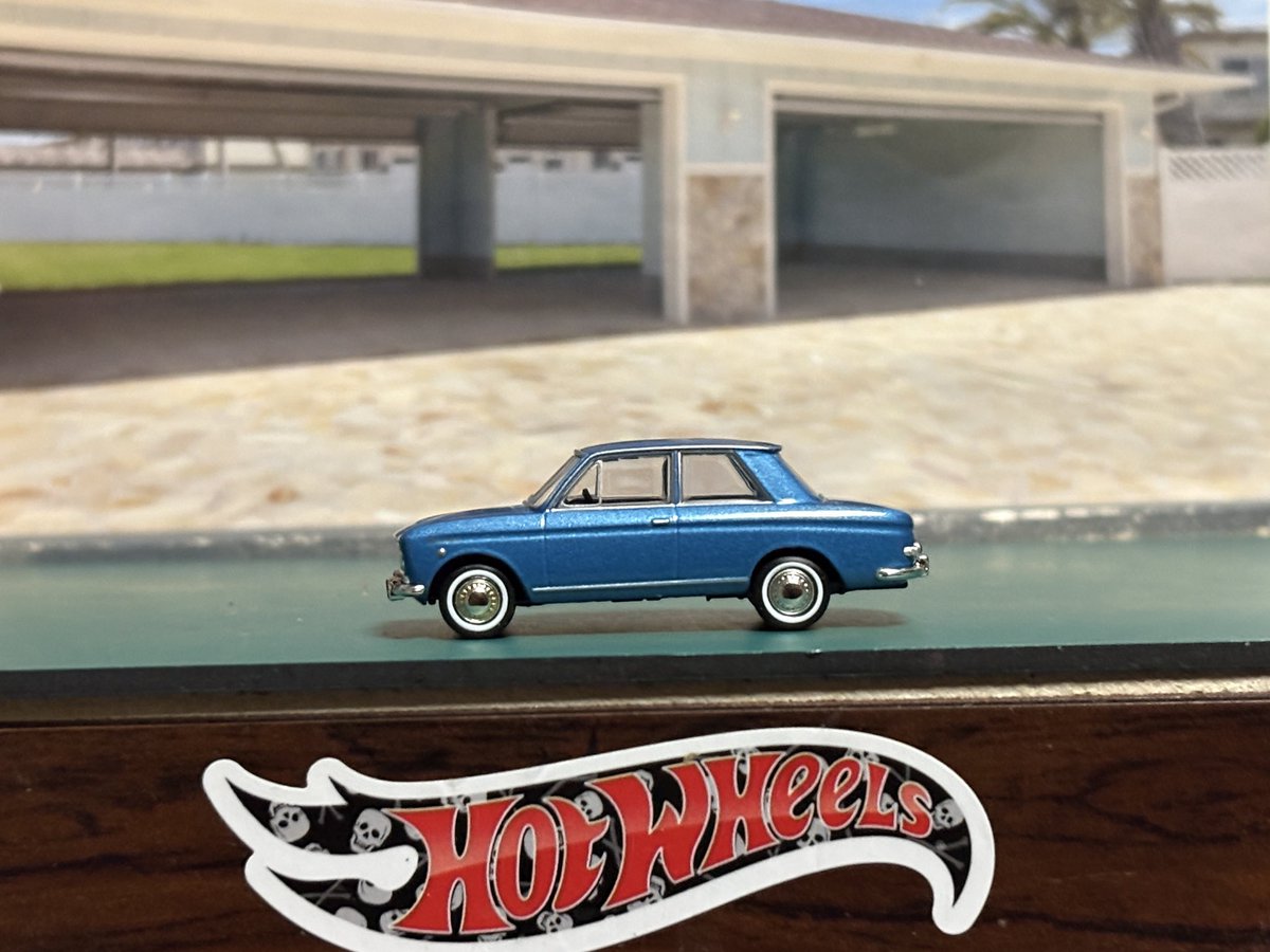 porschegmbh's tweet image. #TLVN  #DATSUN  #BLUEBIRD #410の日
 おはようございます🔆4月10日、410の日なので鍵穴テールです👍○┯┓☖