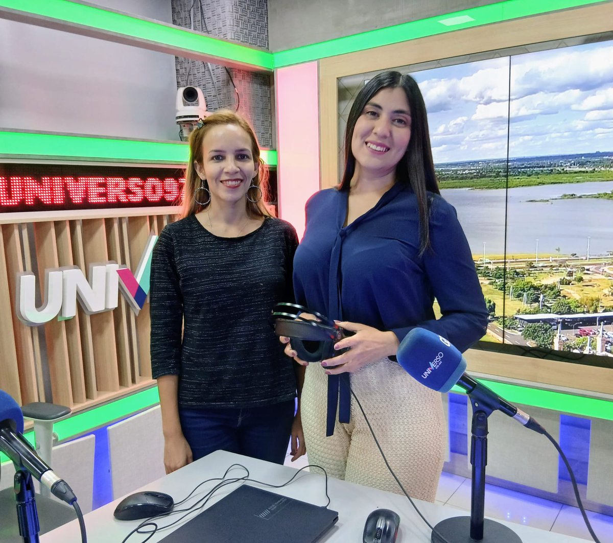 ‼️AL AIRE‼️

El tiempo no para, las informaciones tampoco en #CuentaFinalRadio😎⏱️

Conducen⤵️

<a href="/angelicagesama/">Angélica Lorena Giménez</a>

 <a href="/Gabymarmori/">Gaby</a> 
 
⌚️#CuentaFinalRadio
📻#Universo970AM
