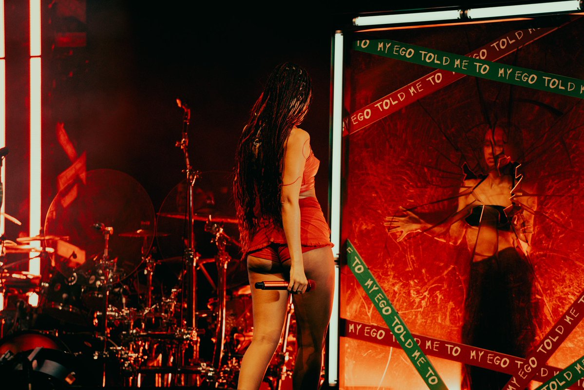 Leigh-Anne tweet media