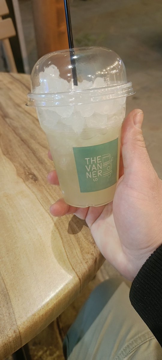 BarbAntrikos tweet media