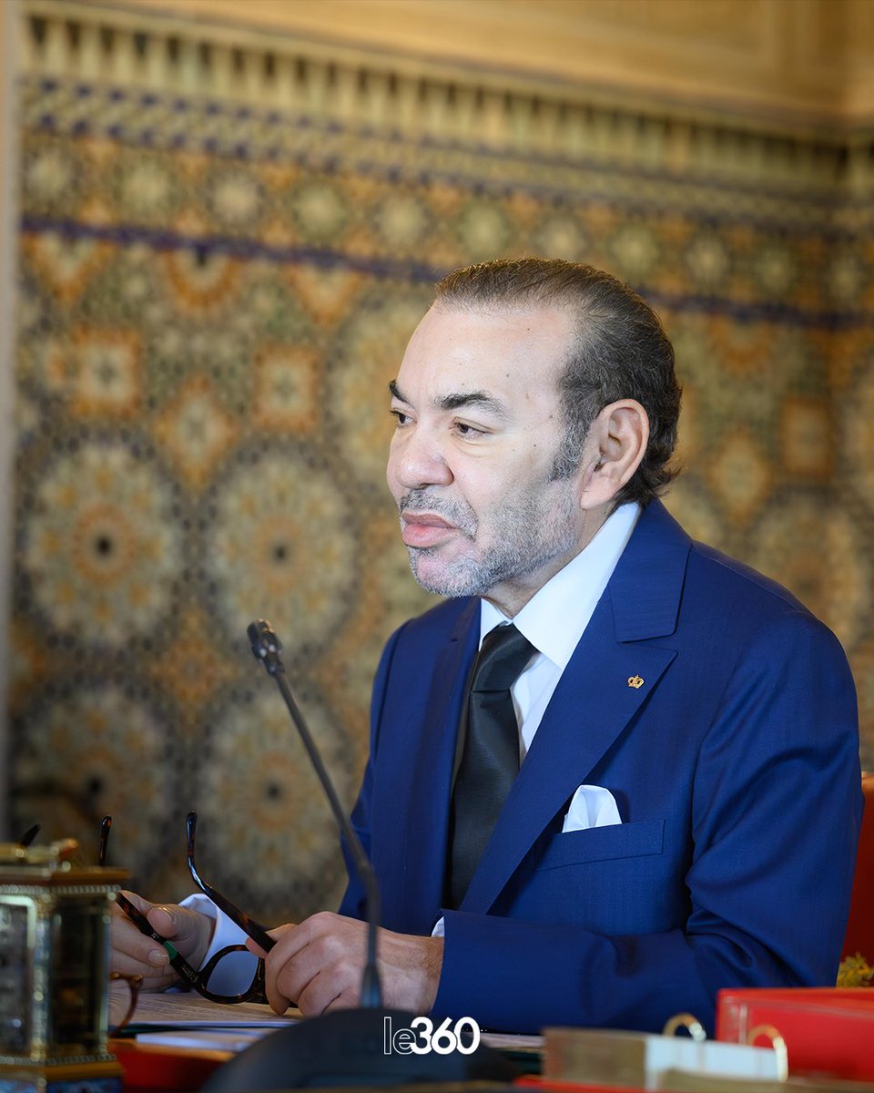 Le360fr's tweet photo. 🇲🇦 Le roi Mohammed VI préside un Conseil des ministres: saison agricole, programmes de développement territorial, projets de loi et nouvelles nominations à l’ordre du jour

→ https://t.co/qhmfayxEh1 https://t.co/8vhb0qTG1Z