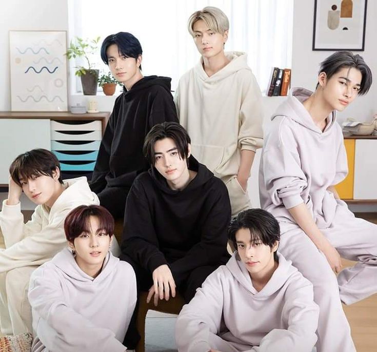 𝓢un ♡ 𝙀𝙉𝙃𝙔𝙋𝙀𝙉 𝙄𝙎 𝙎𝙀𝙑𝙀𝙉 tweet media