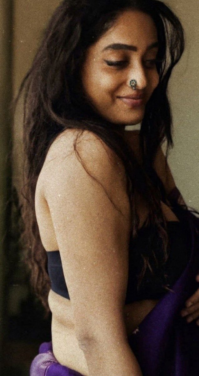 Mersel_Manjula's tweet photo. #Abhirami venkatachalam 🥵🥵 https://t.co/6Ntzui8cyE