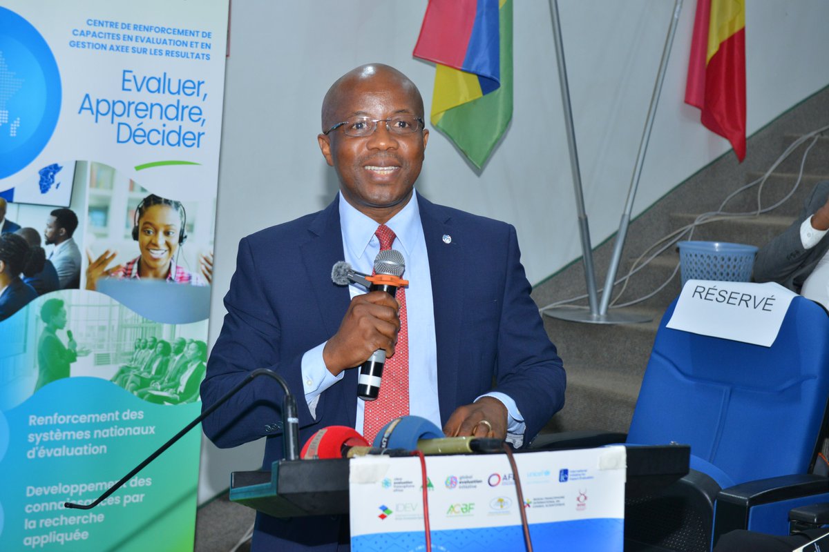 ClearFA_CESAG's tweet photo. 🌍 #TREPP2026 | Dakar
👶 #UNICEF : "L’intégration régionale ne peut réussir sans investir dans les enfants et jeunes
📊 Données probantes + réalités locales = politiques plus efficaces et inclusives", Gilles Fagninou, Directeur Régional 
#Evaluation #Afrique #CapitalHumain #CESAG https://t.co/3FJqg3tfid