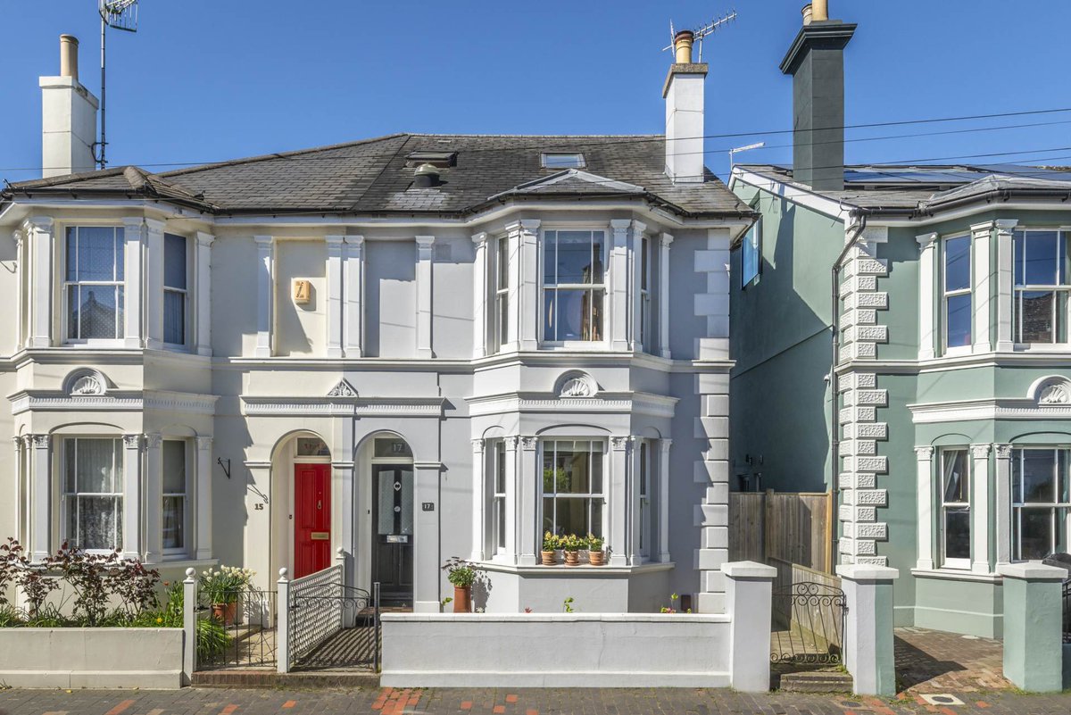 FlyingFishUK's tweet photo. NEW LISTING IN TUNBRIDGE WELLS! GUIDE PRICE £750k: Stylish extended 4-bedroom period house in sought after location
https://t.co/Z1oWIWwsOE
.
.
.
#tunbridgewells #tonbridge #bidborough #southborough https://t.co/ZD8BdYmMIj