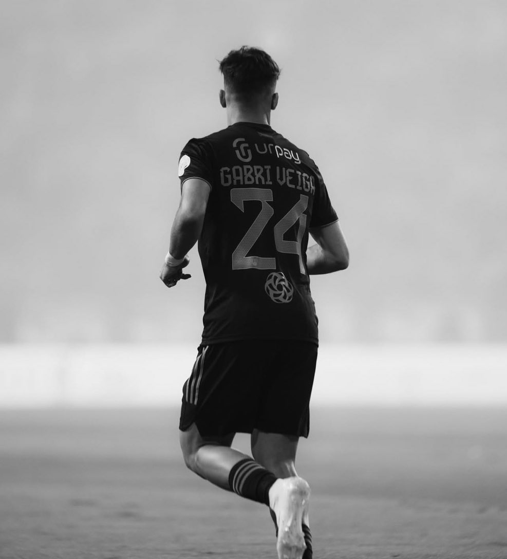 المُثنى tweet media