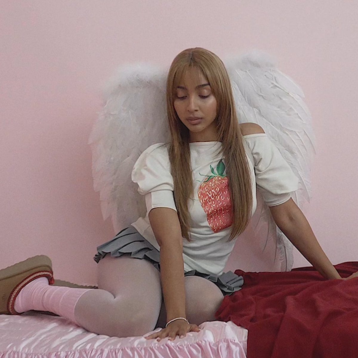 pinkpantheress source tweet media