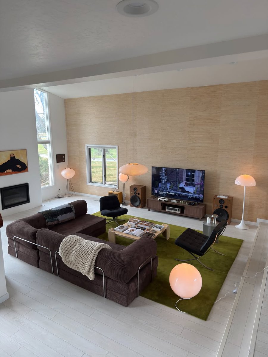 interiorsuckerr's tweet photo. https://t.co/J4JB2tQ3qm
