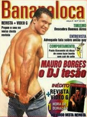 Planetadosursos's tweet photo. TBT do planeta (1/4)
Revista Bananaloca 02
Capa: DJ Mauro Borges (In memorian)
Junho/1997
#tbt #revista #gmagazine #gays #revistagay #bananaloca https://t.co/tv6A4vLA6G