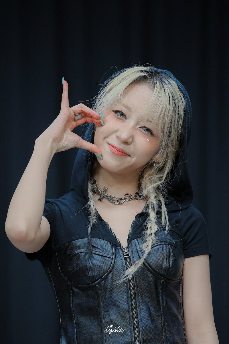 oneofakind2071's tweet photo. 260409 HQ.

#케플러  #히카루 #hikaru #kep1er #江崎光 #에자키히카루 #ひかる https://t.co/ydGklh7uUo