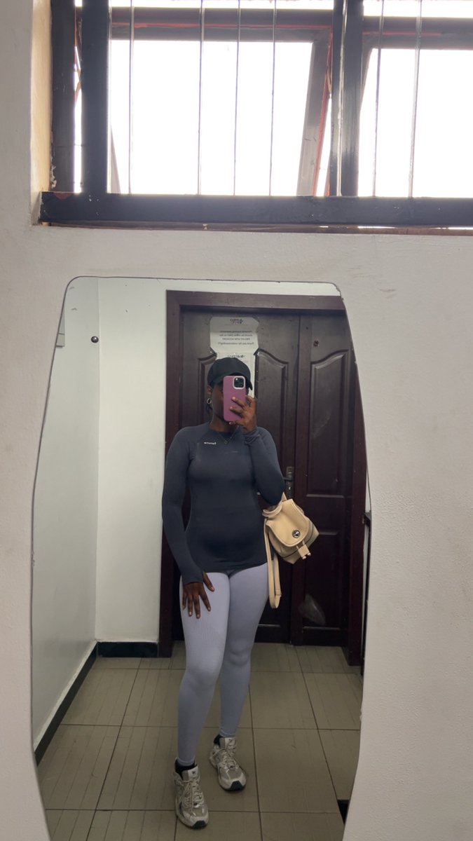 Symplybim's tweet photo. I did exactly what my body needs today 🤸🏾‍♀️ https://t.co/xezsSknpjO