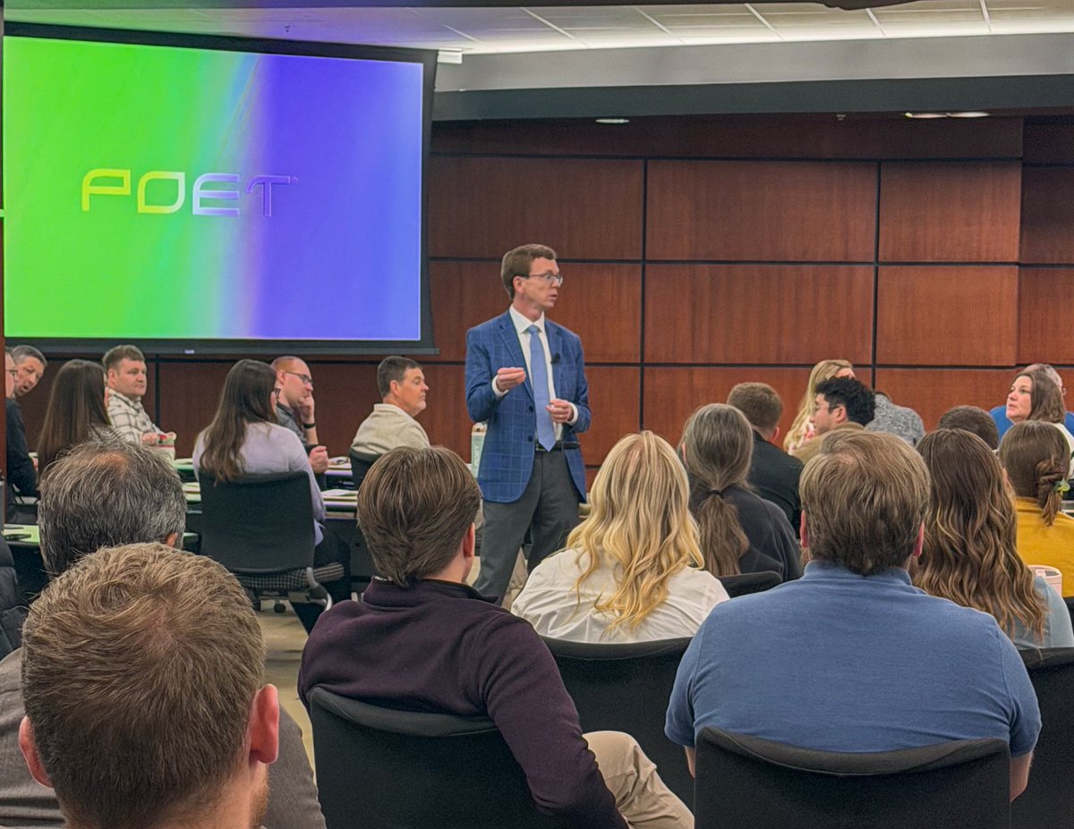 Rep. Dusty Johnson tweet media