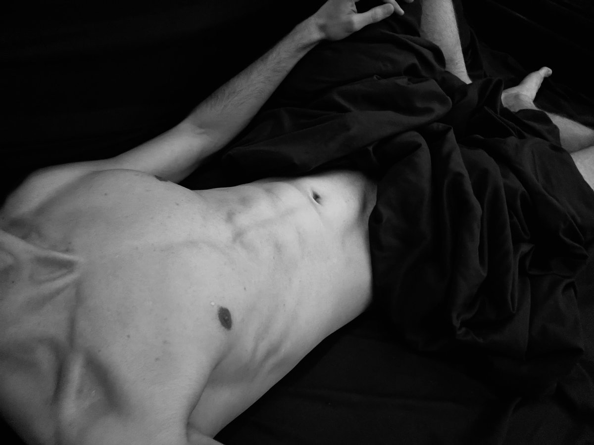 StrangeVision tweet media