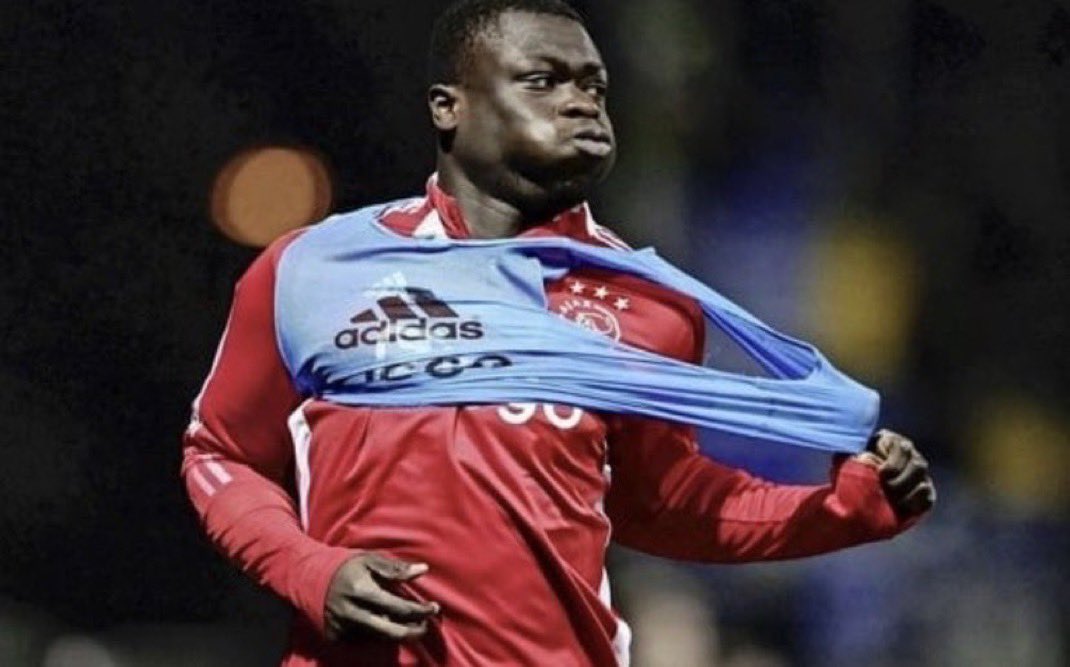 darkırr🇪🇸🇧🇷 tweet media