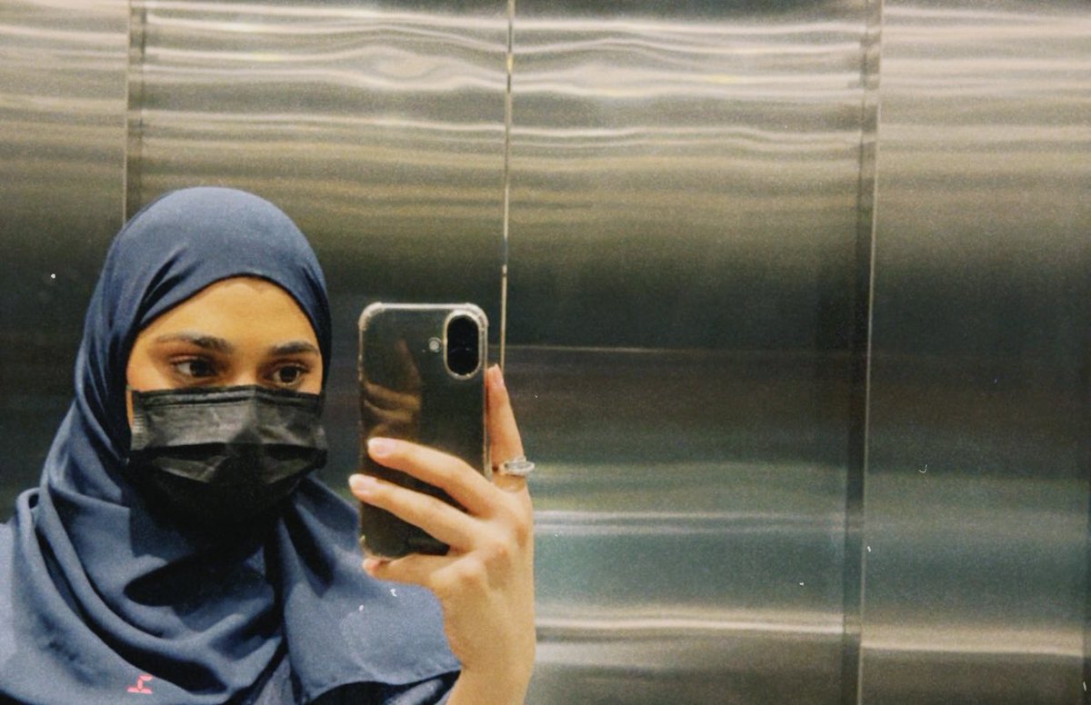 هِــيــام tweet media