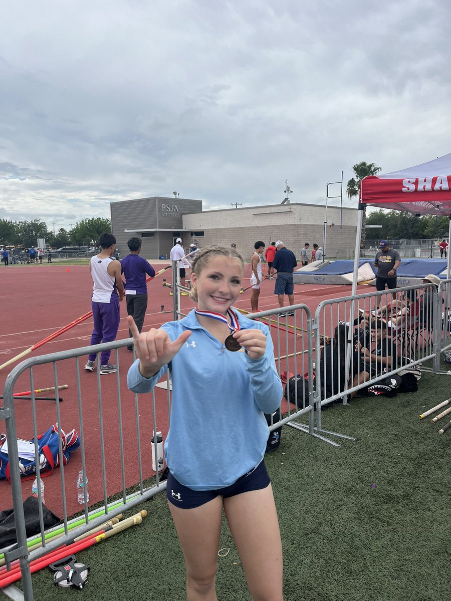 Coach Nate Sanchez tweet media