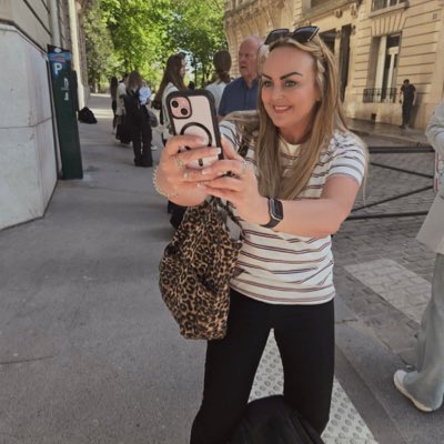 Michelle Davies tweet media