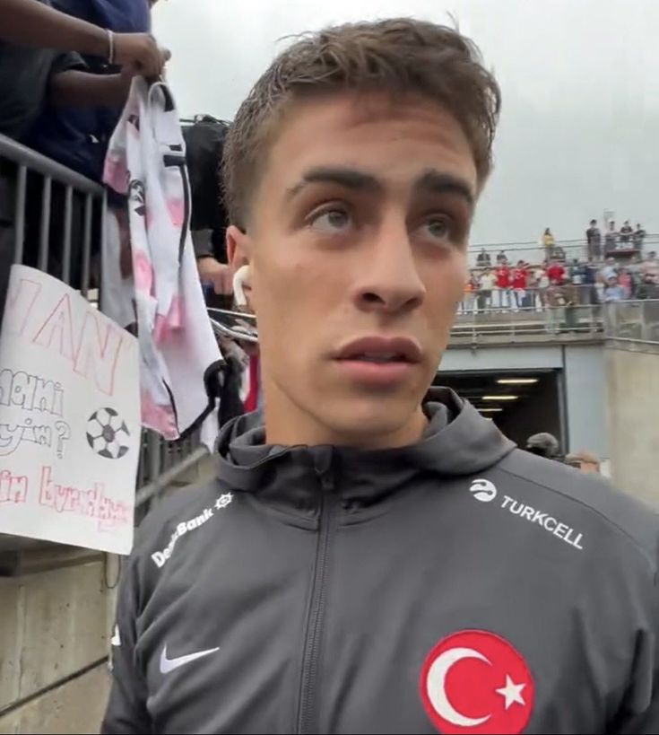 KİMSEYE ATMA DİYE VERDİĞİM NOTLAR KİMSEYE ATMA DİYE BANA GELDİ HZHSJSJ